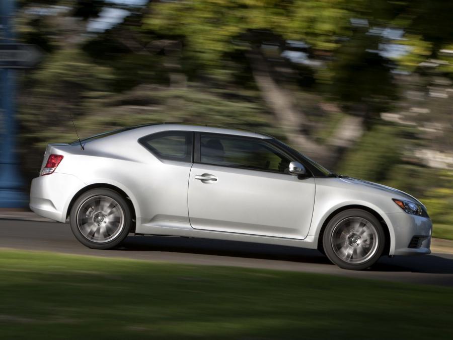 Scion tC 2010 года  (фото 25 из 29)
